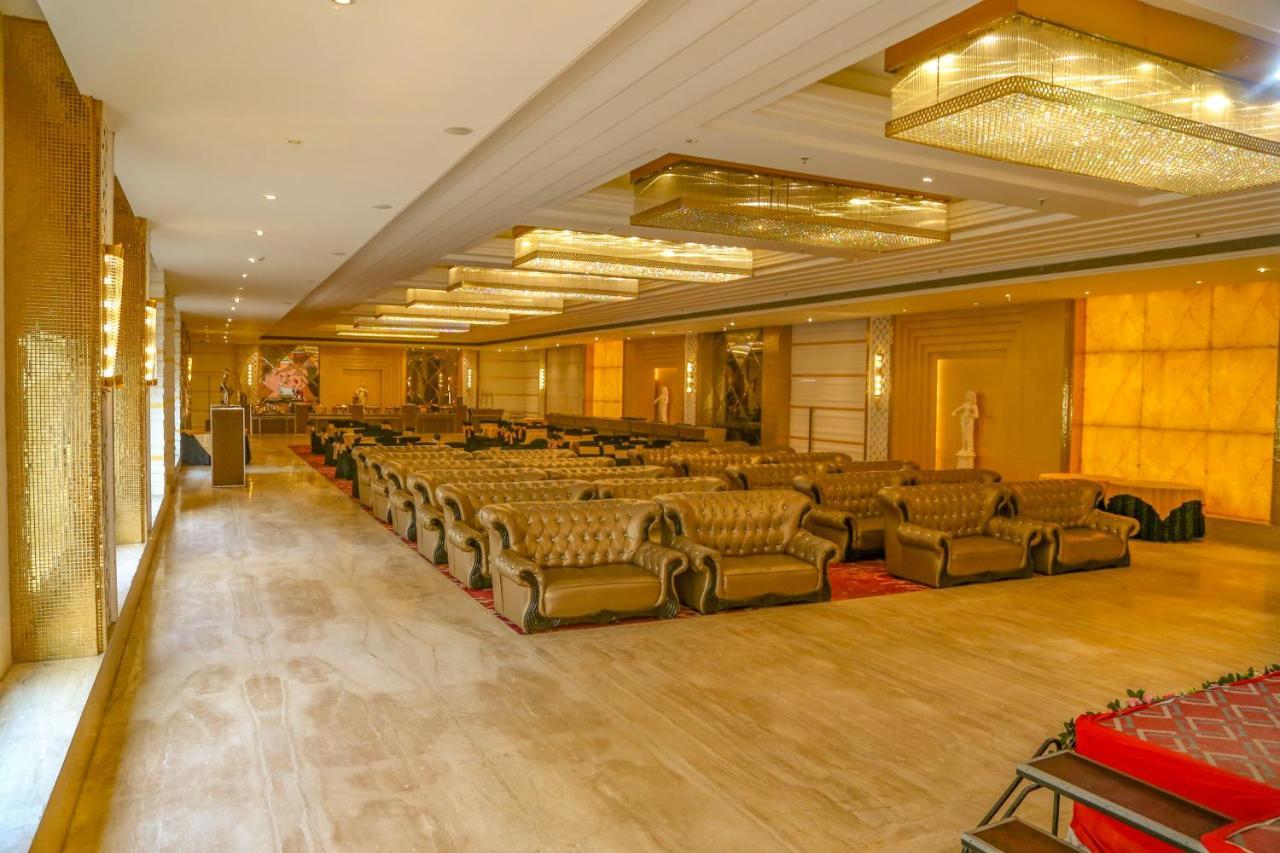 Four Leaf Hotel,Budaun Exterior photo